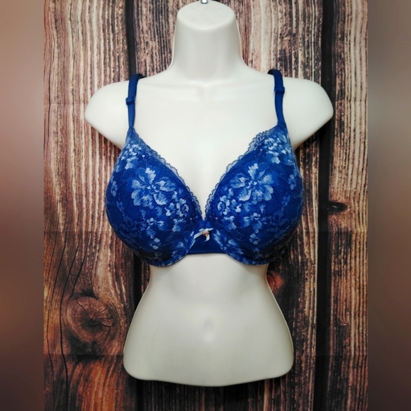 2 for $30! Victoria Secret Elegant Blue Lace Bra - Picture 1 of 7